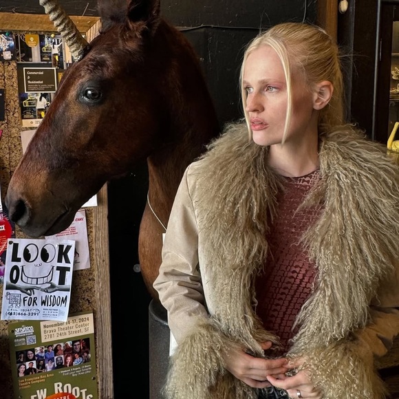 Mongolian furcoat - Picture 3 of 8